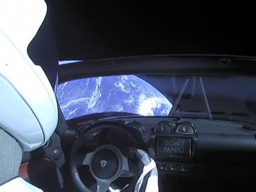 Tesla Roadster w kosmosie
